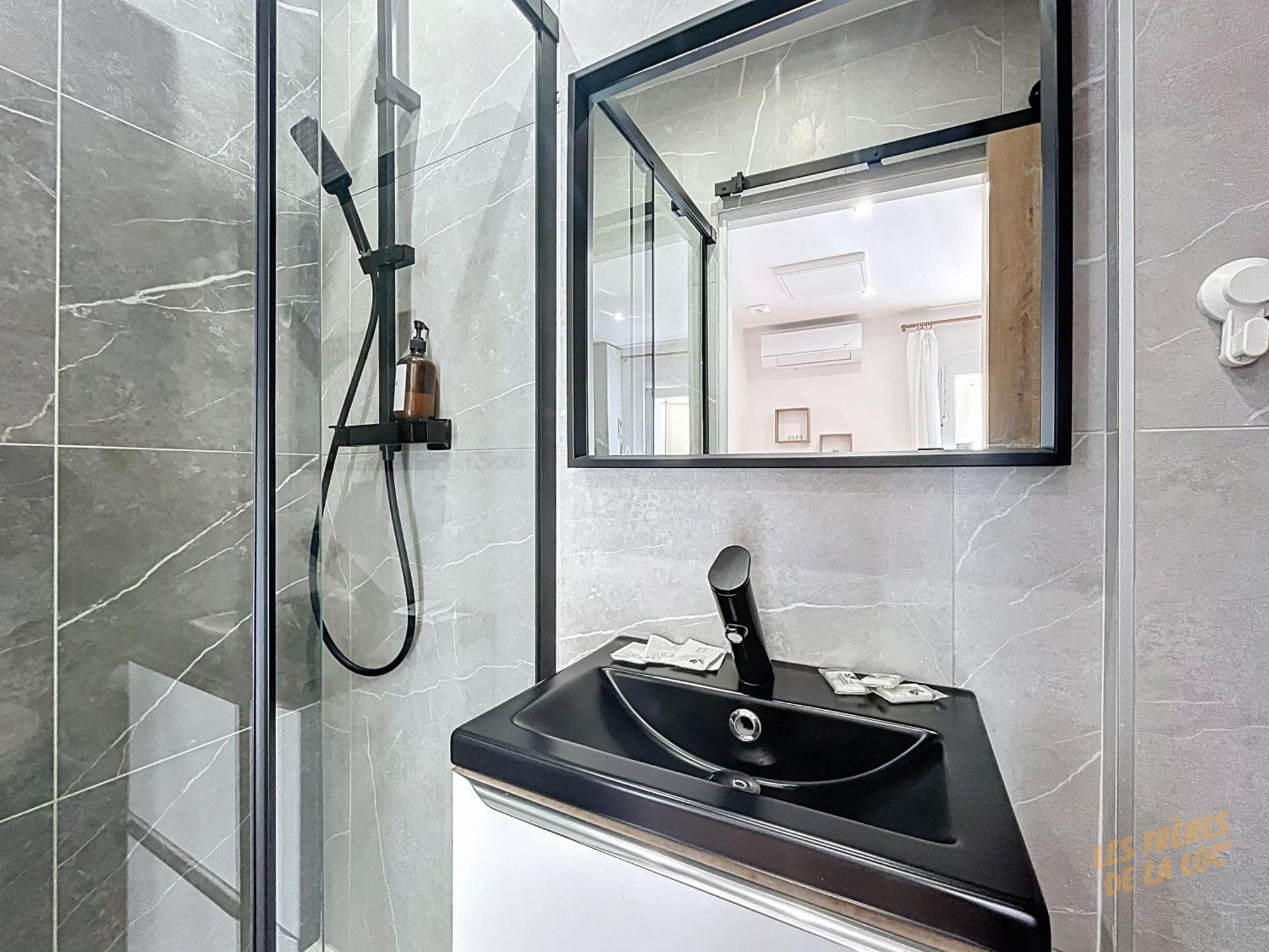 Apartment High Standing - Jardin & Climatisation - Les Freres De La Loc' Marseilles